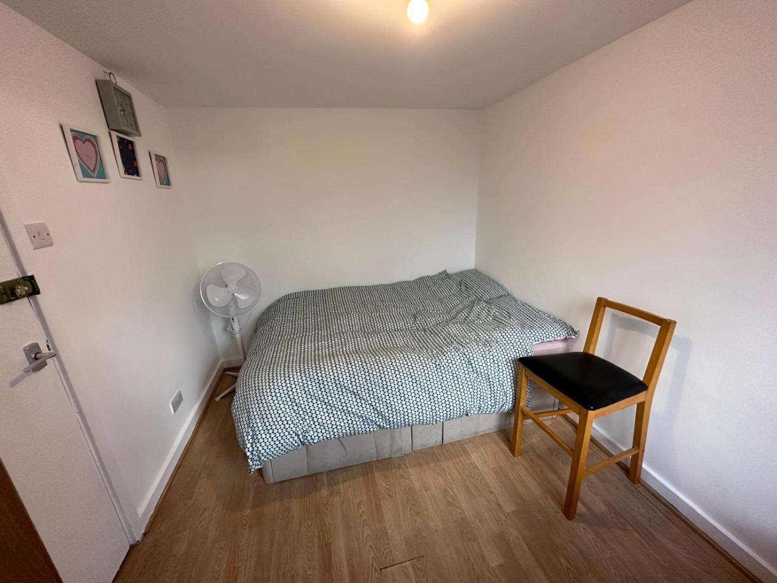 Newbury Appartement Londen Buitenkant foto