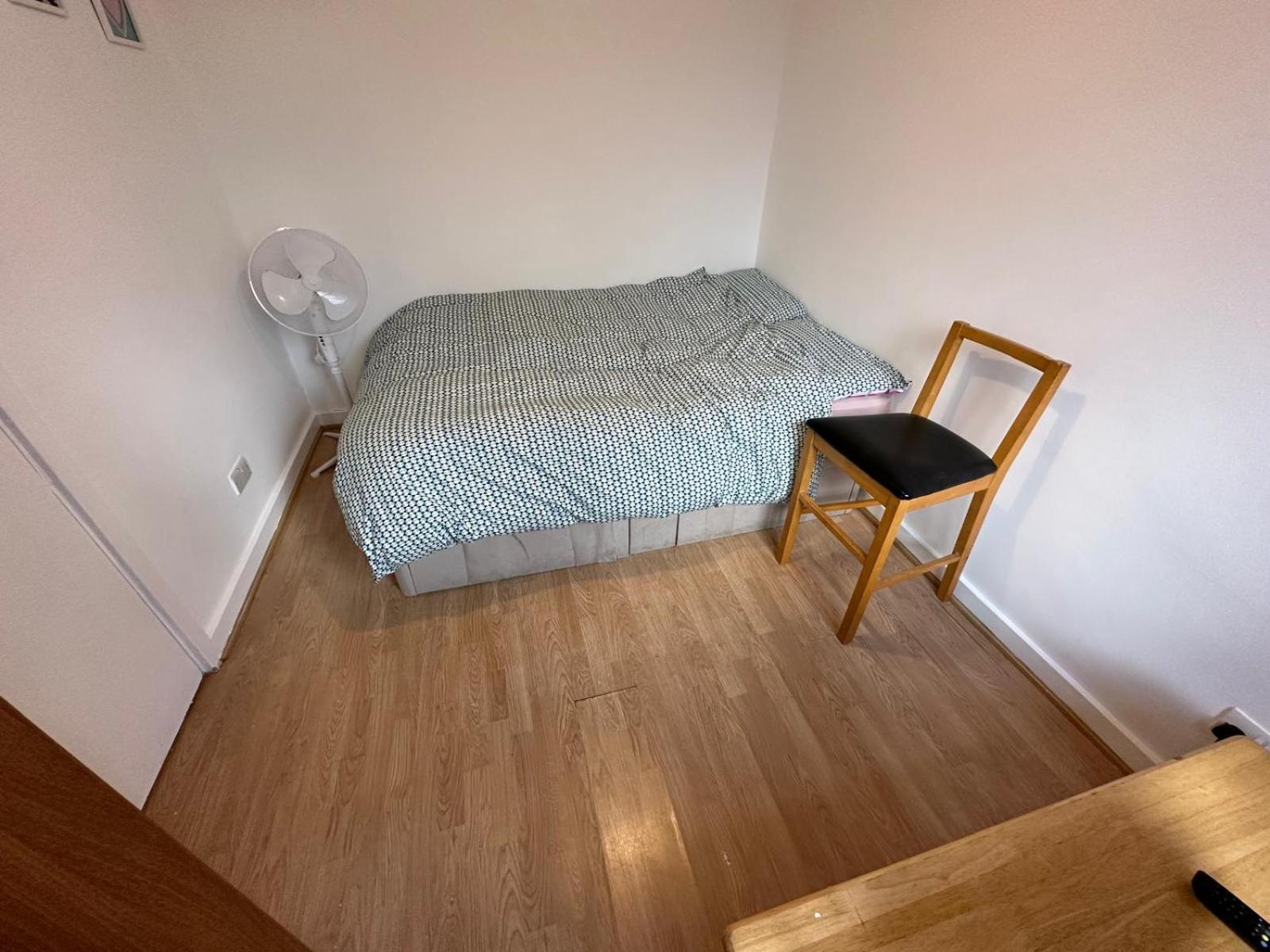 Newbury Appartement Londen Buitenkant foto