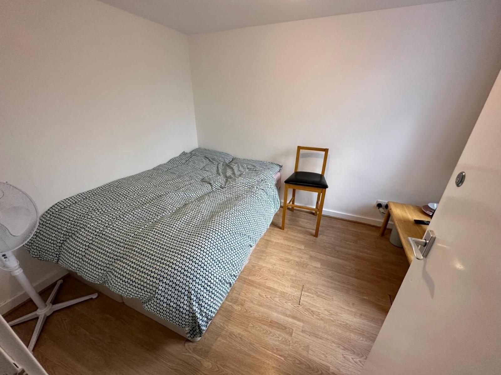 Newbury Appartement Londen Buitenkant foto