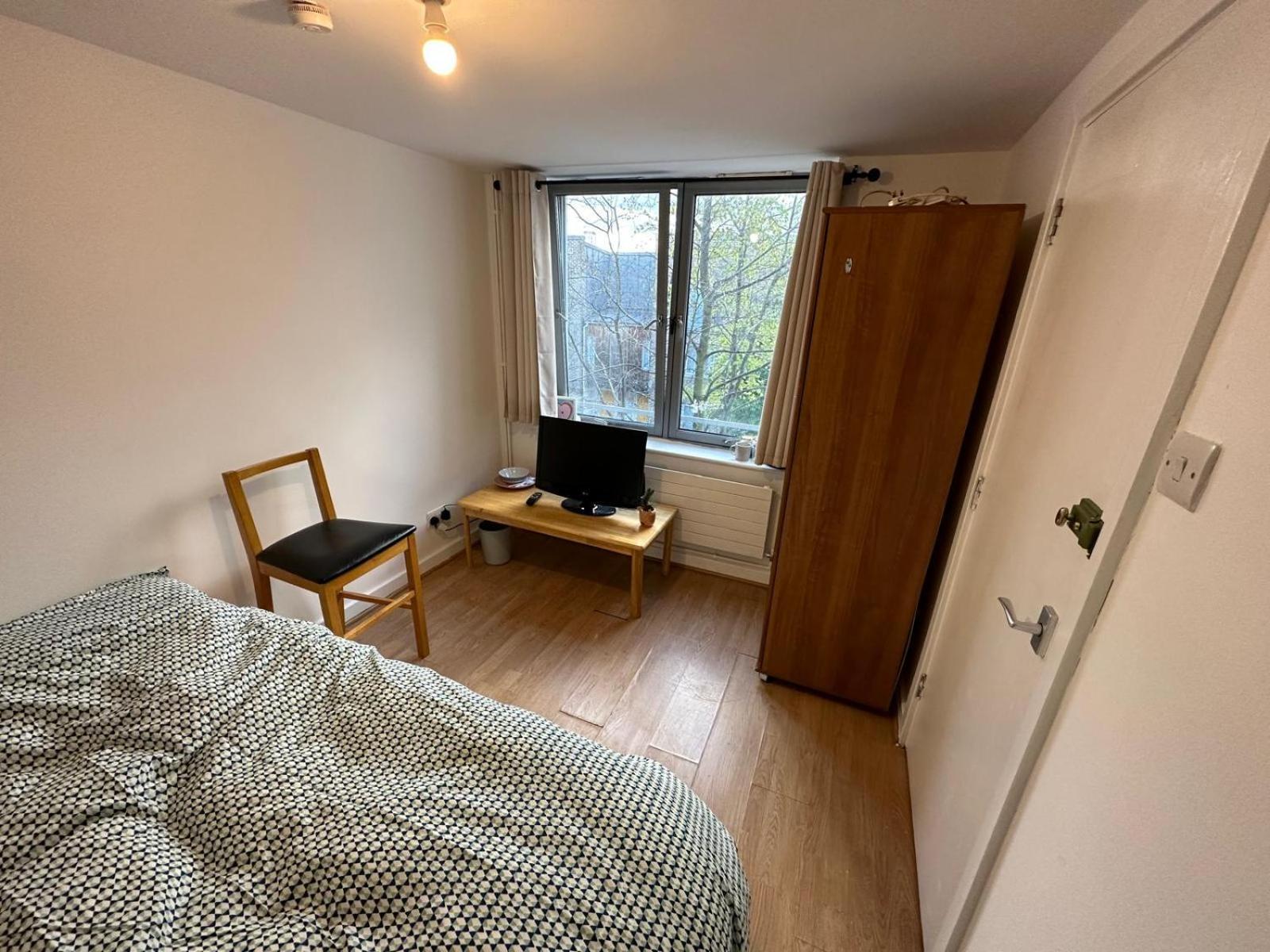 Newbury Appartement Londen Buitenkant foto